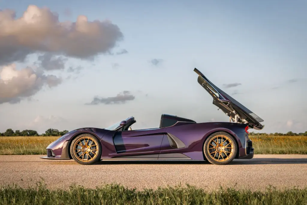Hennessey Venom F5-M: 2.059 CV y caja de cambios manual 29 Motor16 Hennessey Venom F5-M: 2.059 CV y caja de cambios manual