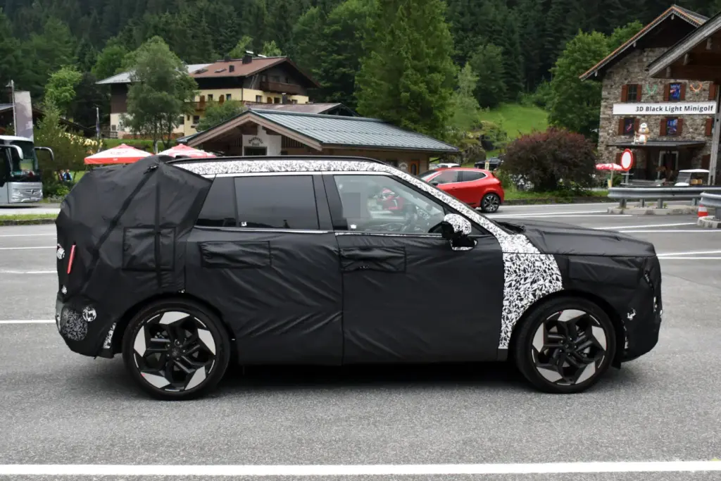 Hyundai Tucson 2027: el superventas coreano prepara una revolución en diseño y tecnología 10 Motor16 Hyundai Tucson 2027 espia 7 Motor16