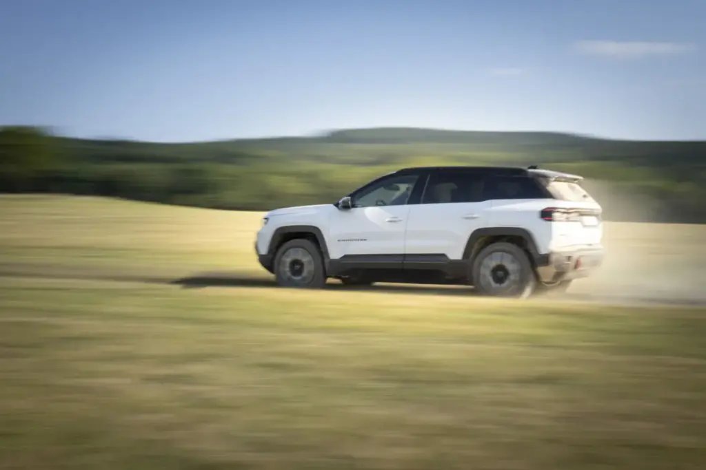Probamos el nuevo Jeep Compass 4xe, con 375 CV eléctricos y gran capacidad offroad 8 Motor16 Jeep Compass 4xe 10 Motor16