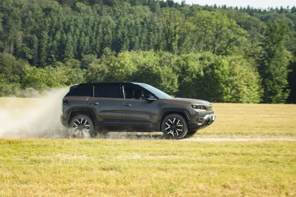 Probamos el nuevo Jeep Compass 4xe, con 375 CV eléctricos y gran capacidad offroad 2 Motor16 Jeep Compass 4xe 13 Motor16