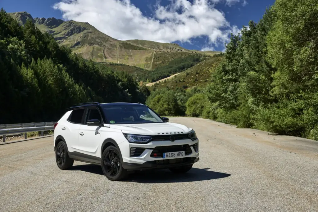 KGM Tivoli a precio de 'guerra' y Korando con etiqueta ECO 2 Motor16 KGM Korando Motor16