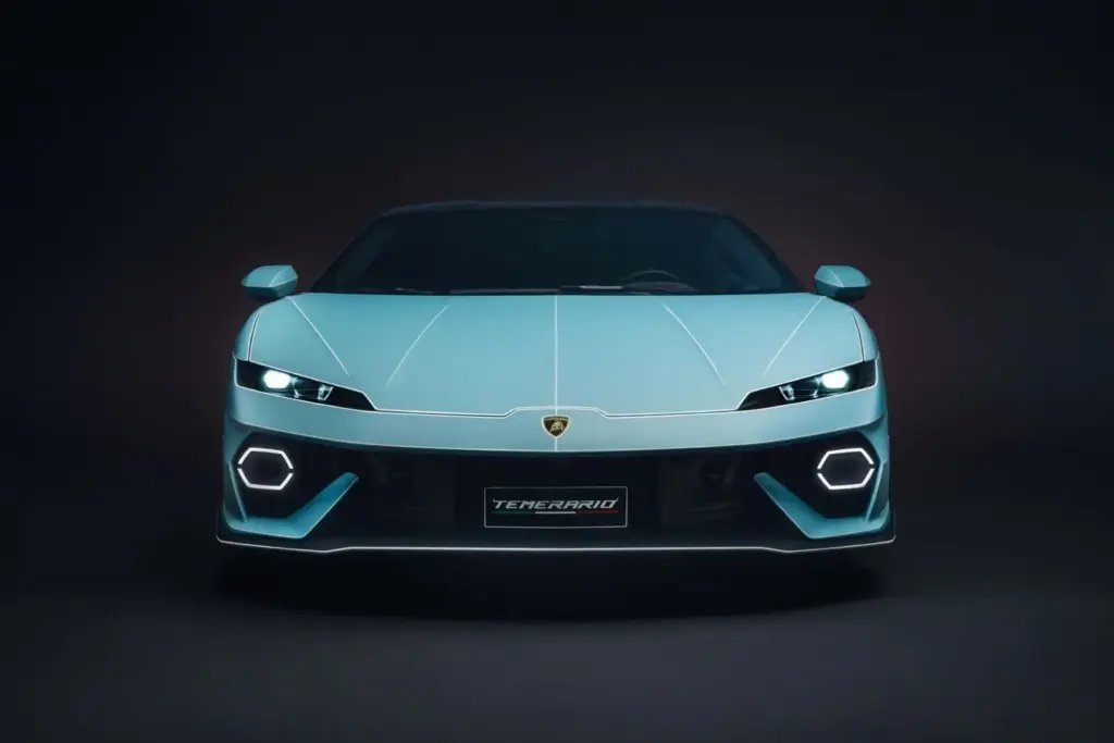 Lamborghini presenta dos Temerarios exclusivos, inspirados en la sastrería italiana 3 Motor16 LAMBORGHINI TEMERARIO AD PERSONAM 2 Motor16