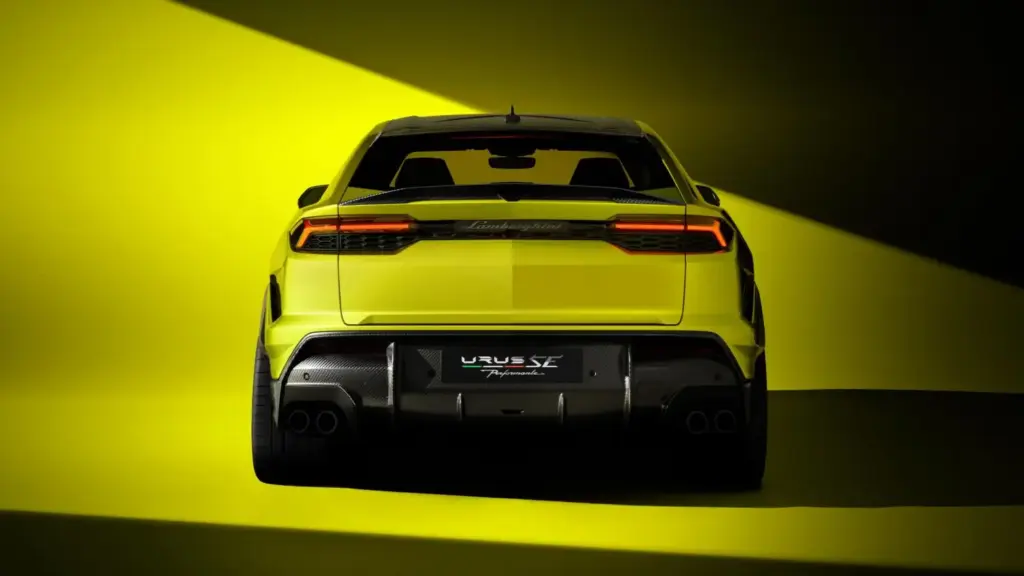 LAMBORGHINI URUS SE PERFORMANTE 20 Motor16