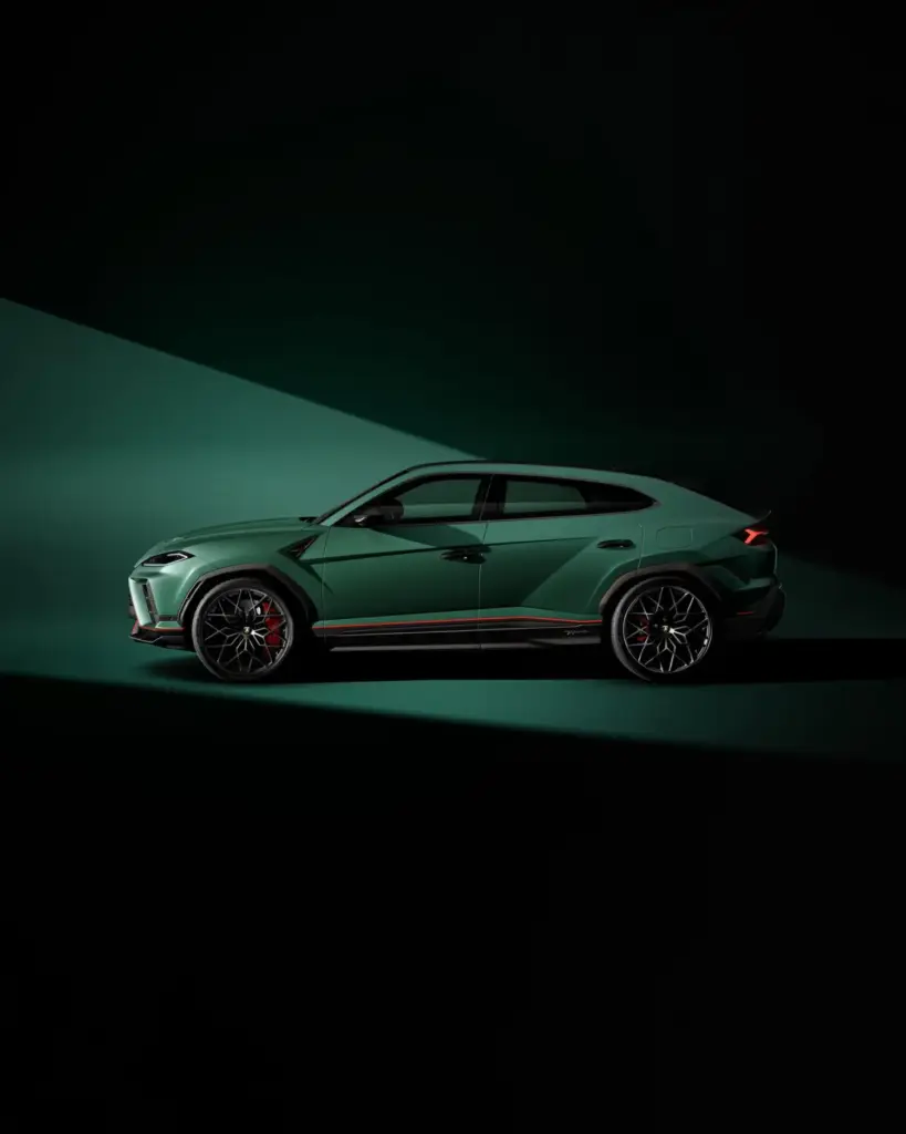 LAMBORGHINI URUS SE PERFORMANTE 6 Motor16