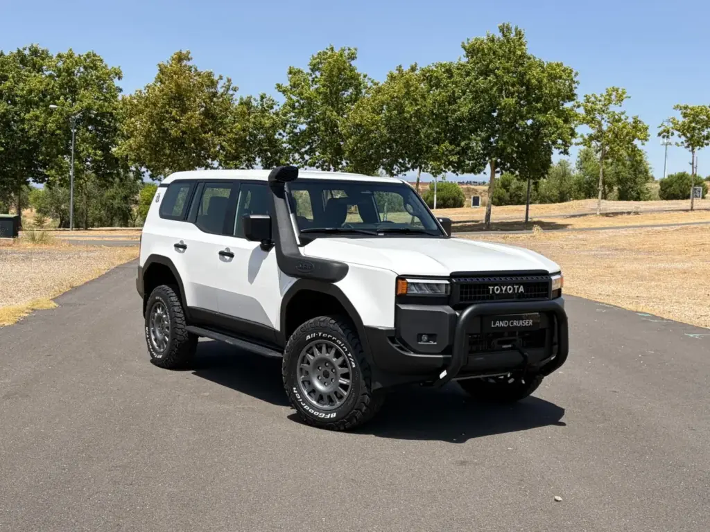 LAND CRUISER ULTIMATE CAMPO 2 Motor16
