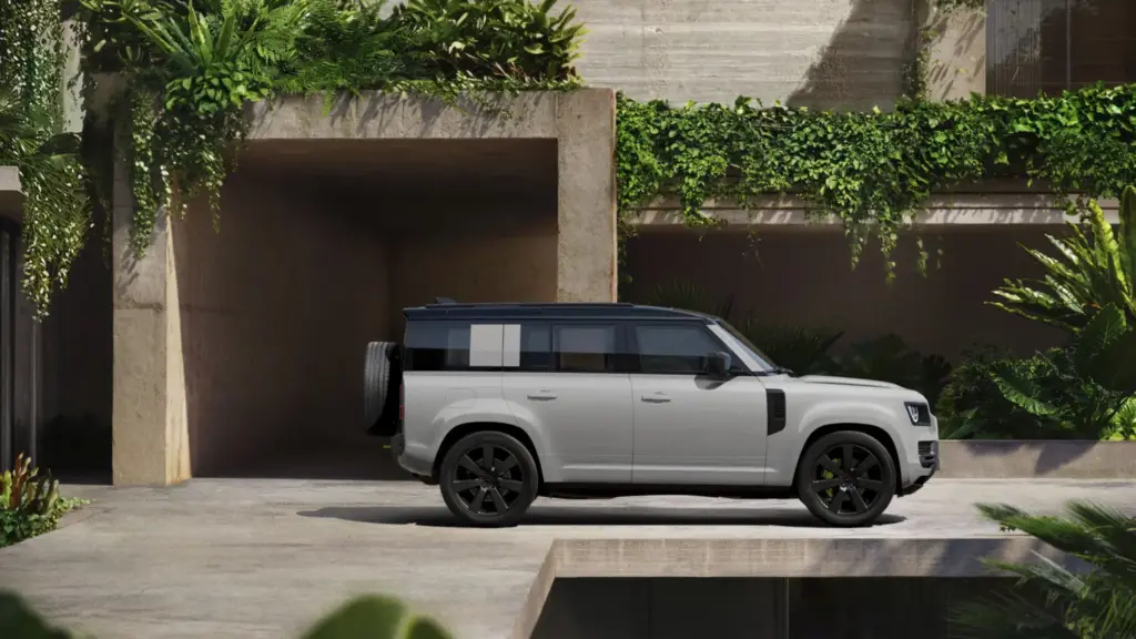 Land Rover renueva el Defender con la versión Vertex, motores de seis cilindros y una configuración inédita de seis plazas 1 Motor16 LAND ROVER DEFENDER VERTEX 10 Motor16