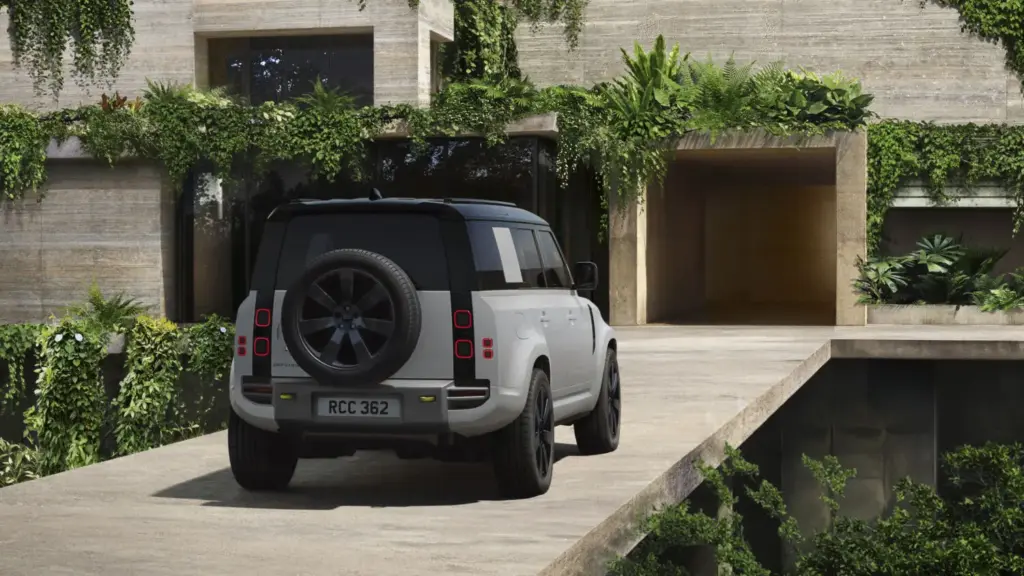 Land Rover renueva el Defender con la versión Vertex, motores de seis cilindros y una configuración inédita de seis plazas 15 Motor16 LAND ROVER DEFENDER VERTEX 12 Motor16