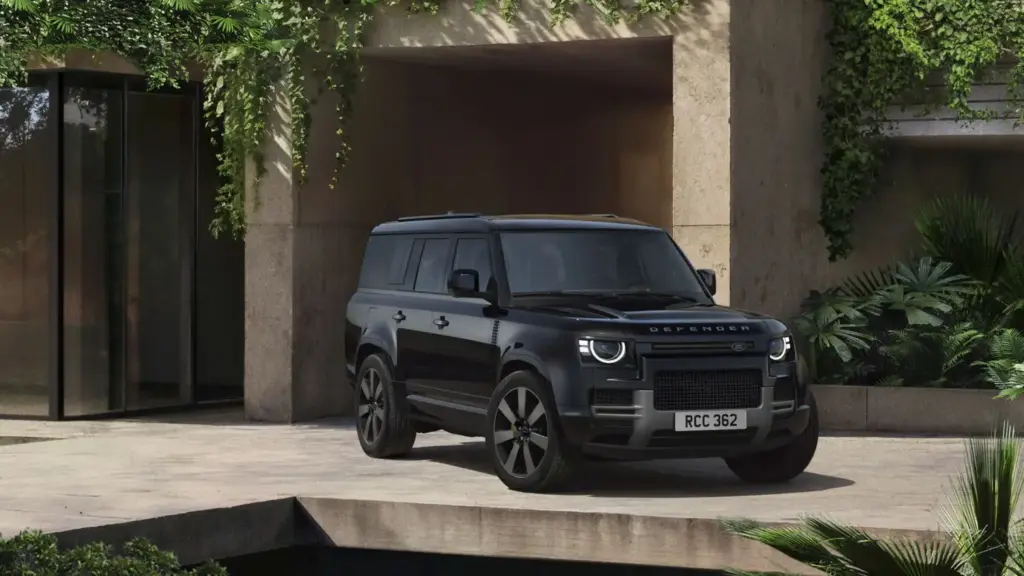 Land Rover renueva el Defender con la versión Vertex, motores de seis cilindros y una configuración inédita de seis plazas 19 Motor16 LAND ROVER DEFENDER VERTEX 16 Motor16