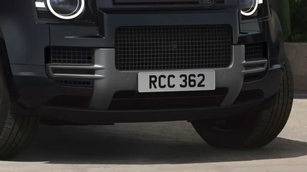 Land Rover renueva el Defender con la versión Vertex, motores de seis cilindros y una configuración inédita de seis plazas 23 Motor16 LAND ROVER DEFENDER VERTEX 20 Motor16