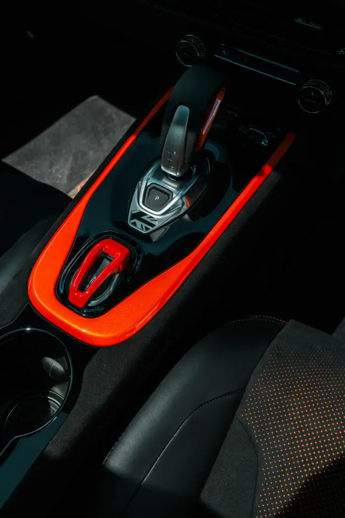 Lotus Emira 420 Sport 18 Motor16