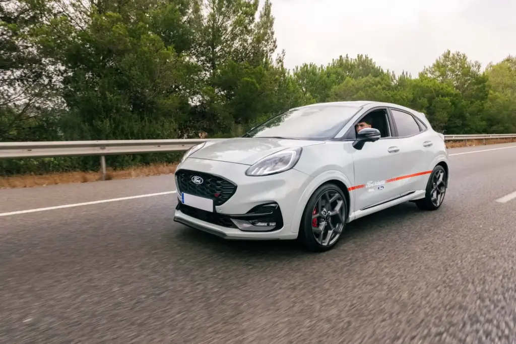 MARC ROMA FORD PUMA ST ADAPTADO11 Motor16