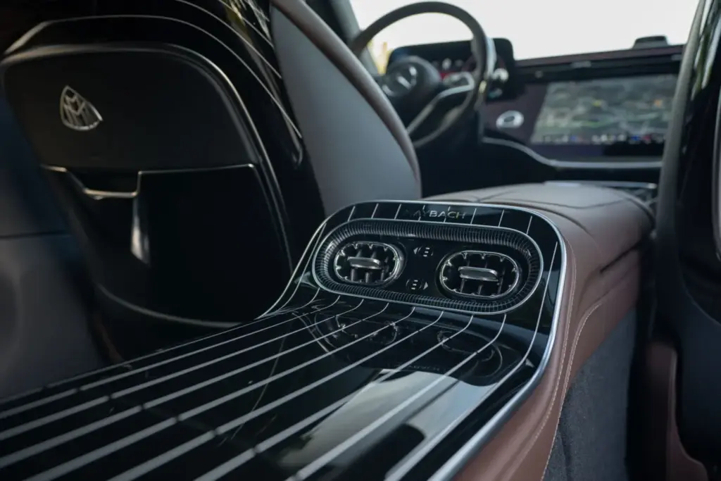 Mercedes-Maybach Clase S: motores electrificados para la mayor actualización de su historia 16 Motor16 MERCEDES MAYBACH CLASE S 12 Motor16