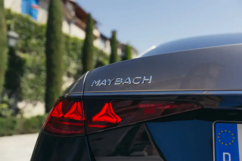 Mercedes-Maybach Clase S: motores electrificados para la mayor actualización de su historia 21 Motor16 MERCEDES MAYBACH CLASE S 17 Motor16