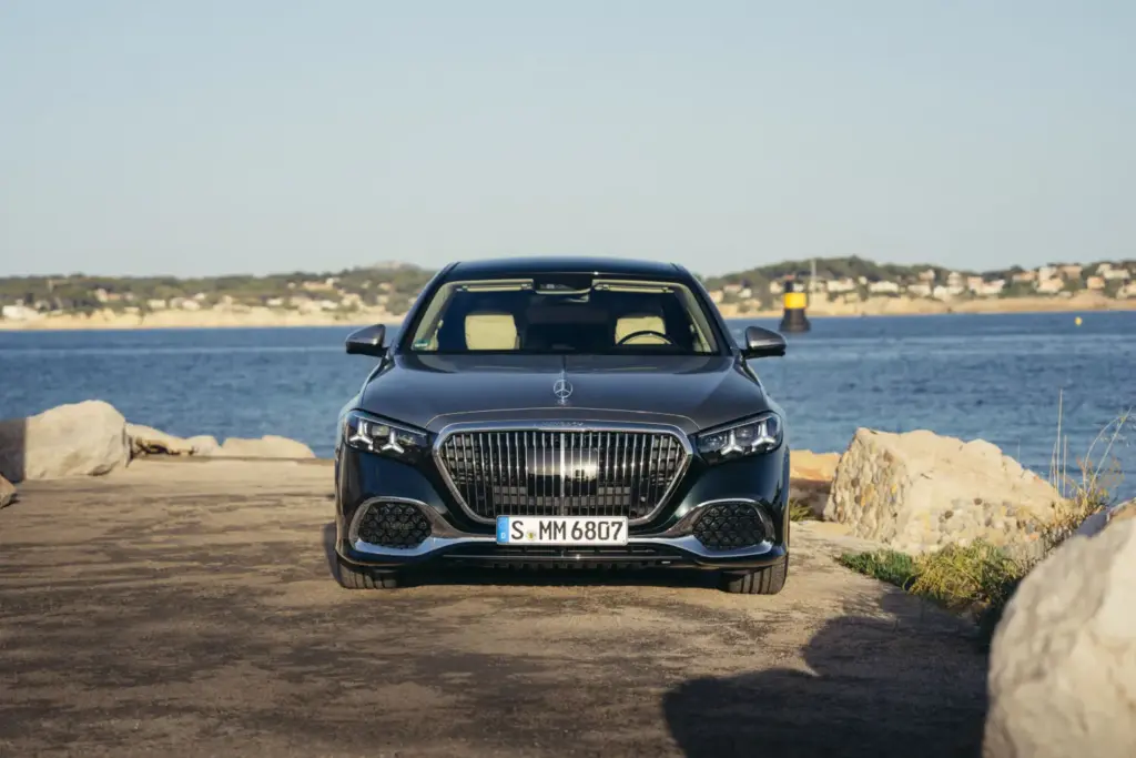 Mercedes-Maybach Clase S: motores electrificados para la mayor actualización de su historia 27 Motor16 MERCEDES MAYBACH CLASE S 23 Motor16