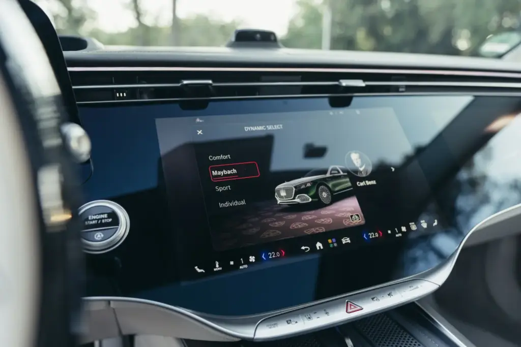 Mercedes-Maybach Clase S: motores electrificados para la mayor actualización de su historia 32 Motor16 MERCEDES MAYBACH CLASE S 28 Motor16