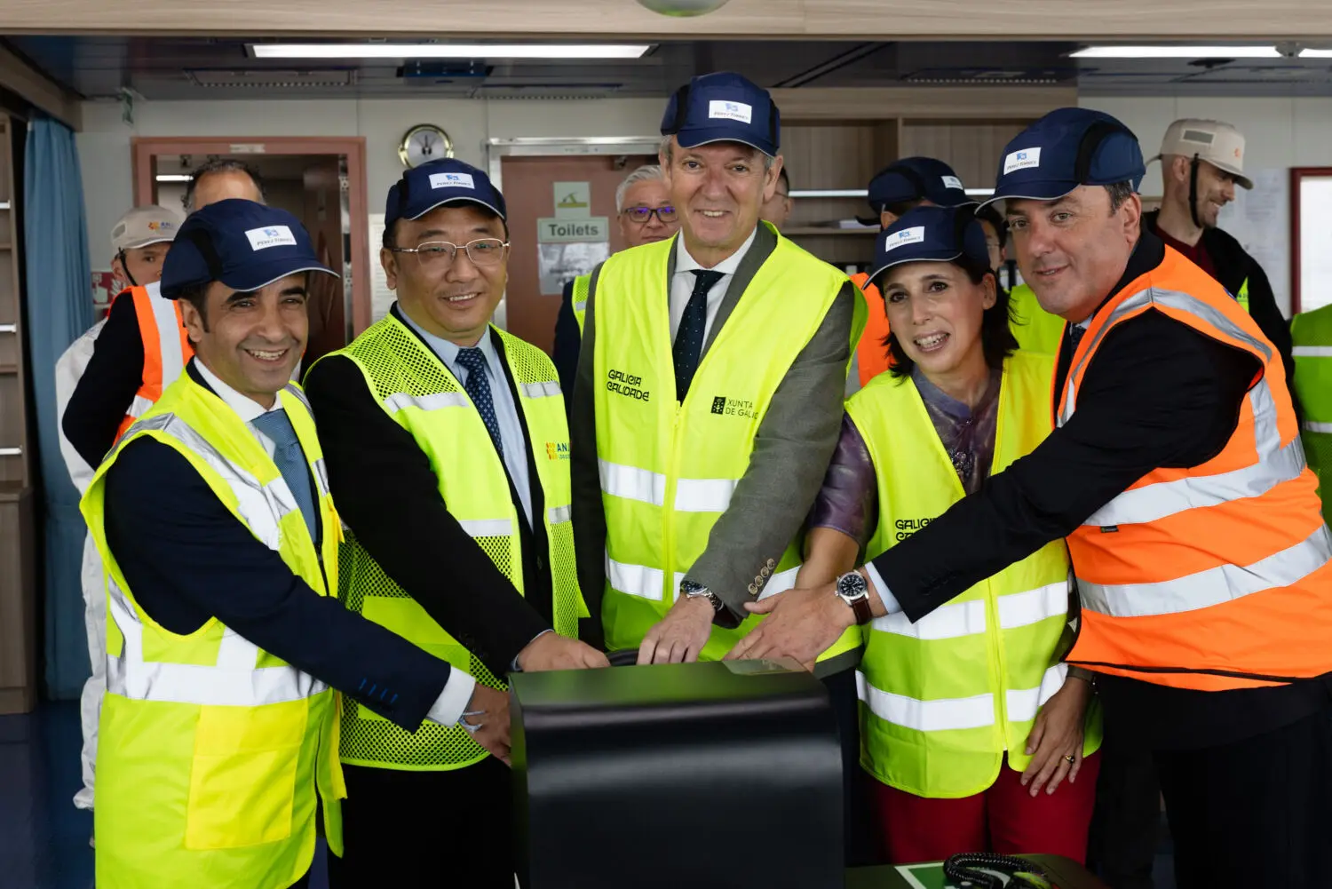 SAIC MG fábrica Galicia: el primer buque llega a Ferrol con 700 coches; habrá factoría en 2028 1 Motor16 MG Ferrol