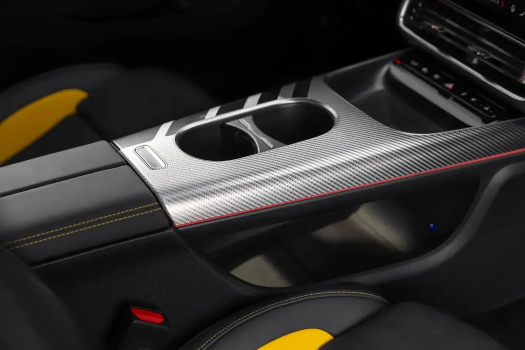 Mercedes AMG CLA 45 11 Motor16
