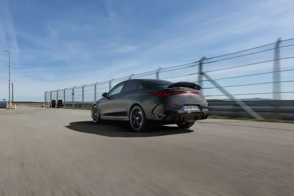 Mercedes AMG CLA 45 3 Motor16