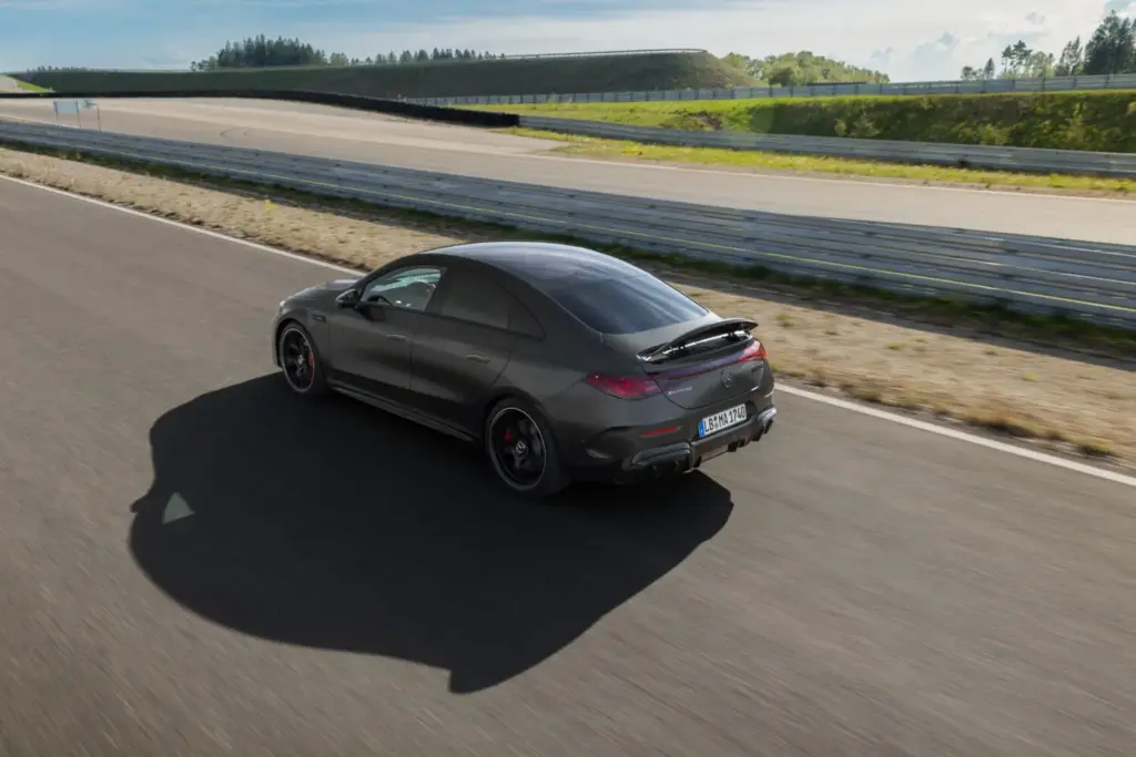 Mercedes AMG CLA 45 6 Motor16