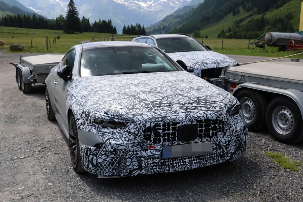 Mercedes-AMG CLE 2027: el V8 volverá con fuerza en el restyling más esperado de la gama 6 Motor16 Mercedes AMG CLE V8 2027 3 Motor16