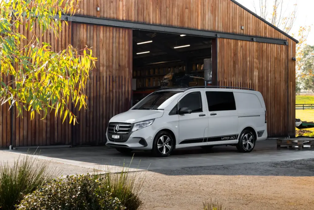 Mercedes-Benz Vito Crew Cab 30th Anniversary Edition: Australia celebra 130 años de furgonetas comerciales 8 Motor16 Mercedes Benz Vito30 017 Motor16