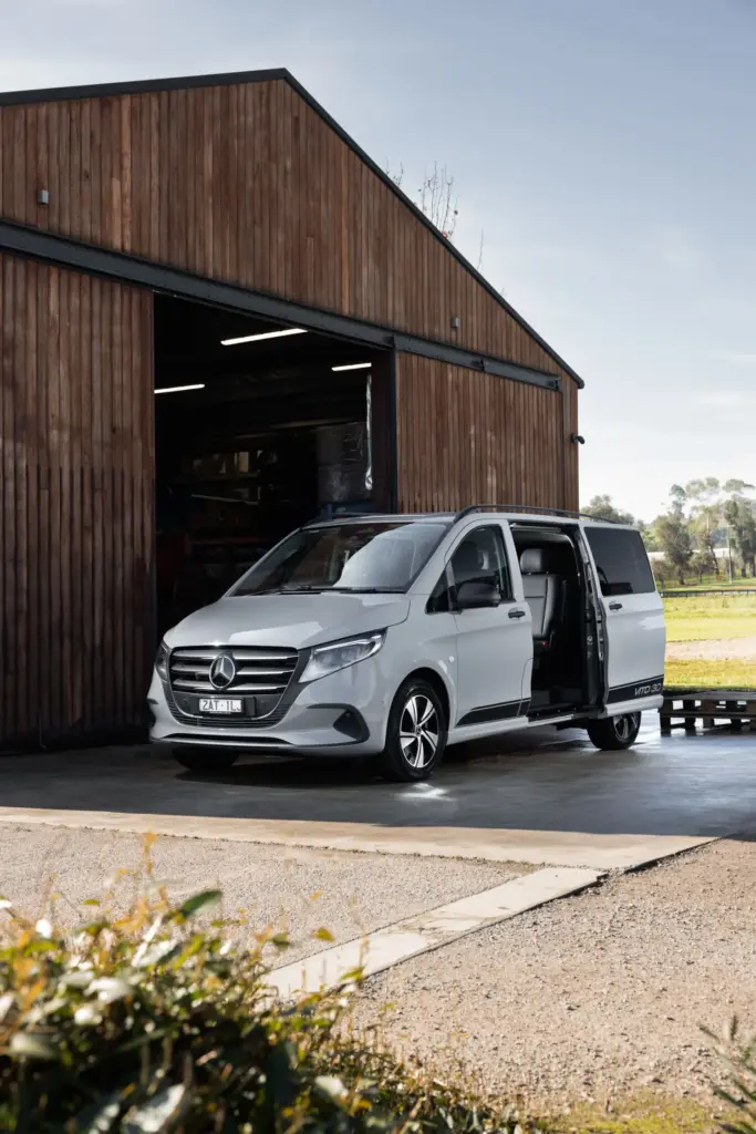 Mercedes-Benz Vito Crew Cab 30th Anniversary Edition: Australia celebra 130 años de furgonetas comerciales 9 Motor16 Mercedes Benz Vito30 020 Motor16