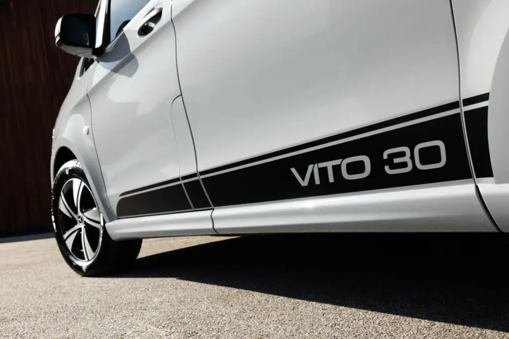Mercedes-Benz Vito Crew Cab 30th Anniversary Edition: Australia celebra 130 años de furgonetas comerciales 10 Motor16 Mercedes Benz Vito30 026 Motor16