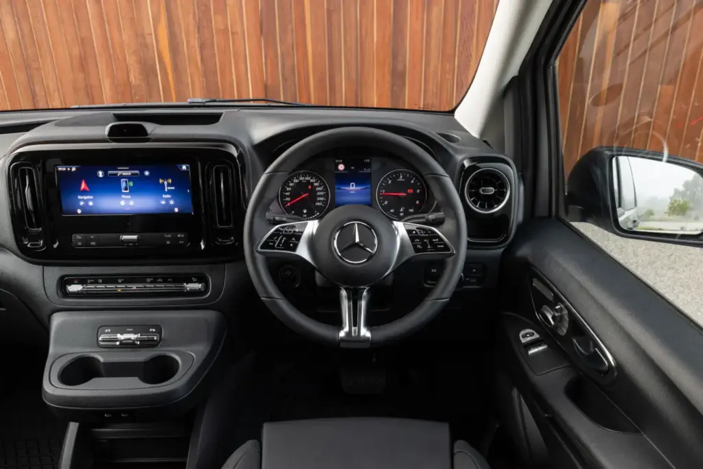 Mercedes-Benz Vito Crew Cab 30th Anniversary Edition: Australia celebra 130 años de furgonetas comerciales 14 Motor16 Mercedes Benz Vito30 047 Motor16