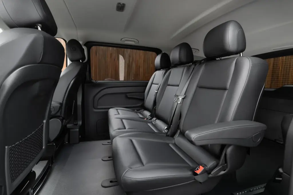Mercedes-Benz Vito Crew Cab 30th Anniversary Edition: Australia celebra 130 años de furgonetas comerciales 3 Motor16 Mercedes Benz Vito30 052 Motor16