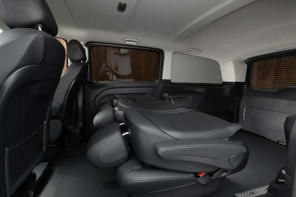 Mercedes-Benz Vito Crew Cab 30th Anniversary Edition: Australia celebra 130 años de furgonetas comerciales 17 Motor16 Mercedes Benz Vito30 053 Motor16