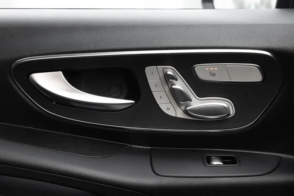 Mercedes-Benz Vito Crew Cab 30th Anniversary Edition: Australia celebra 130 años de furgonetas comerciales 20 Motor16 Mercedes Benz Vito30 075 Motor16