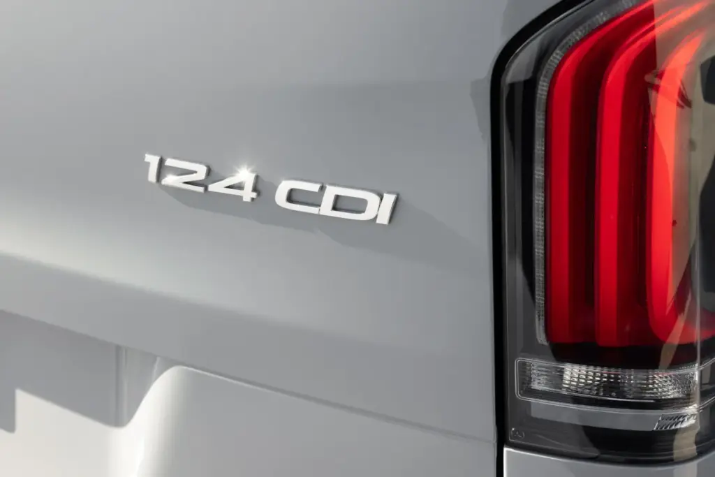 Mercedes-Benz Vito Crew Cab 30th Anniversary Edition: Australia celebra 130 años de furgonetas comerciales 22 Motor16 Mercedes Benz Vito30 111 Motor16