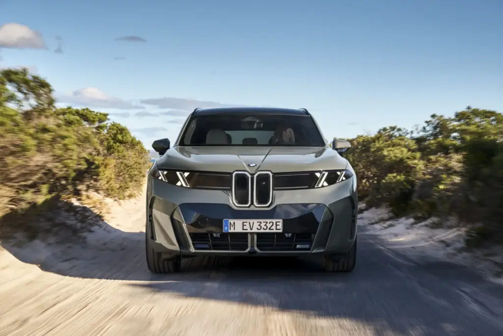 Así es la quinta generación del BMW X5, que llega con cinco tecnologías diferentes 18 Motor16 Nuevo BMW iX5 12 Motor16