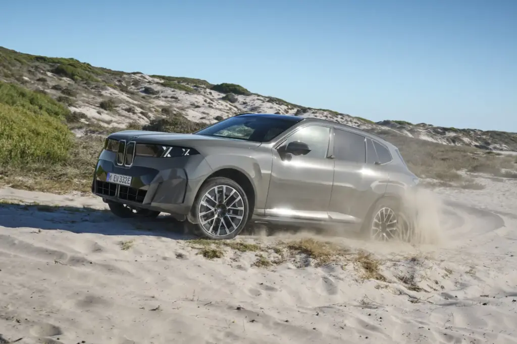 Así es la quinta generación del BMW X5, que llega con cinco tecnologías diferentes 25 Motor16 Nuevo BMW iX5 19 Motor16