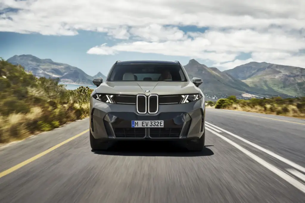 Así es la quinta generación del BMW X5, que llega con cinco tecnologías diferentes 8 Motor16 Nuevo BMW iX5 2 Motor16