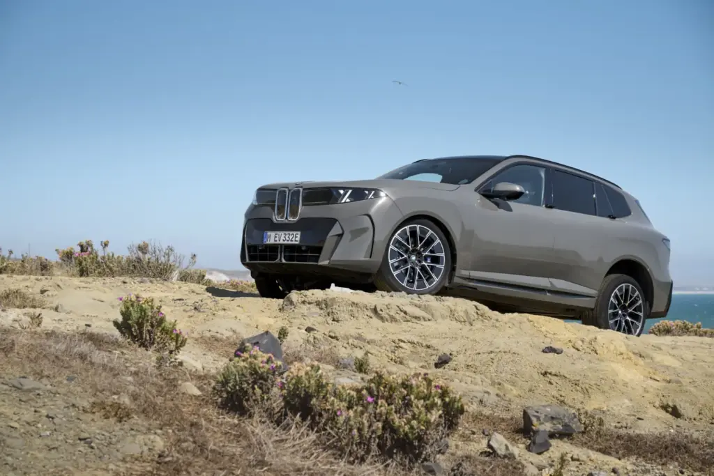 Así es la quinta generación del BMW X5, que llega con cinco tecnologías diferentes 26 Motor16 Nuevo BMW iX5 20 Motor16