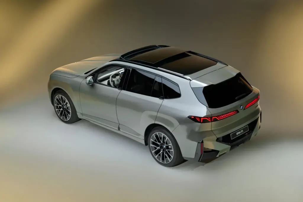 Así es la quinta generación del BMW X5, que llega con cinco tecnologías diferentes 38 Motor16 Nuevo BMW iX5 32 Motor16