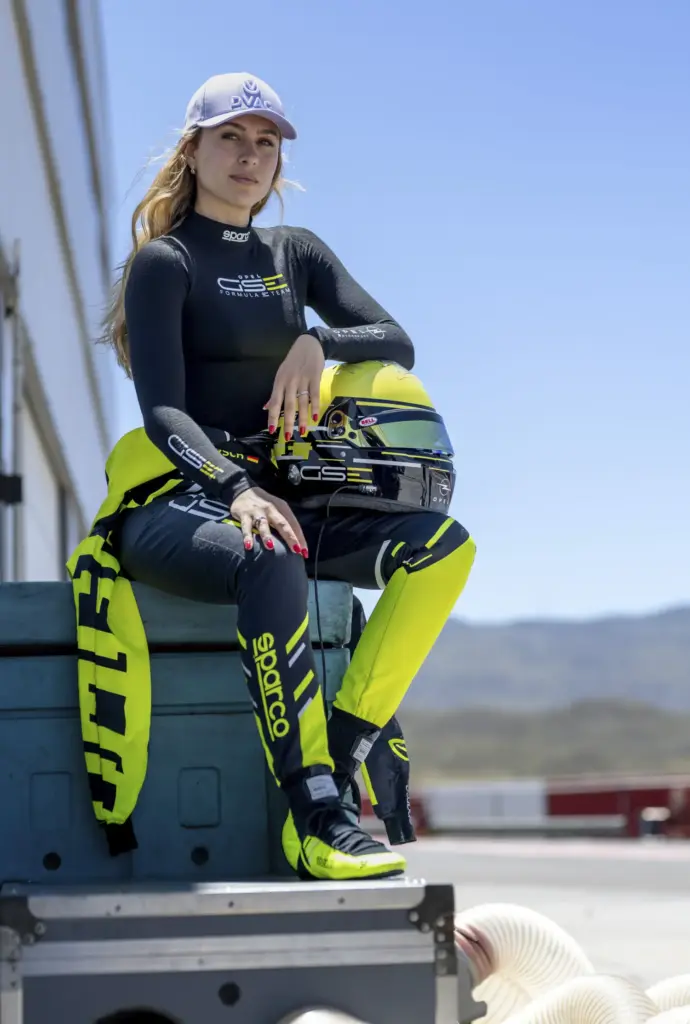 Opel se alía con Sparco para vestir a su equipo de Fórmula E con la mejor tecnología italiana 3 Motor16 Sophia Flörsch, Opel GSE Formula E Team