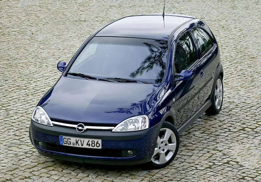 Opel Corsa GSE, el deportivo eléctrico que continúa la saga de los GSi y OPC 13 Motor16 Opel Corsa C GSi Motor16