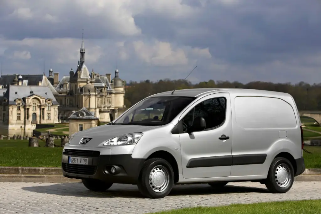 PEUGEOT PARTNER 2008 Motor16
