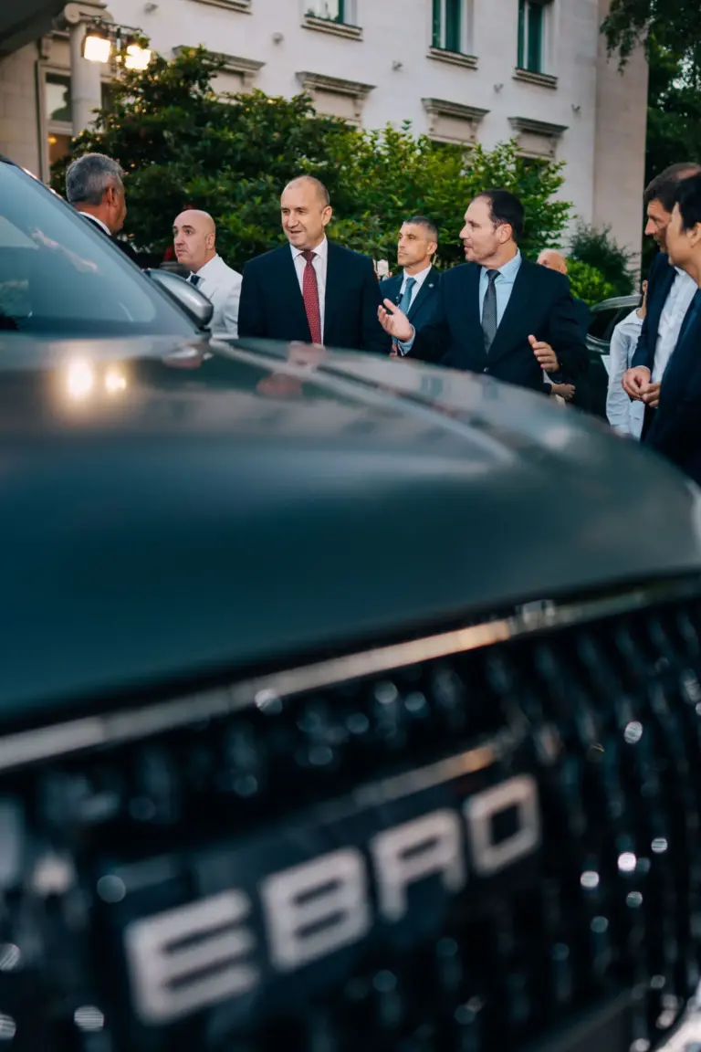 EBRO aterriza en Bulgaria con híbridos y triplicará su producción en Barcelona: 250 coches al día