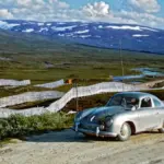 El Porsche 356 que viajó de París a Cabo Norte y anticipó el gran turismo moderno