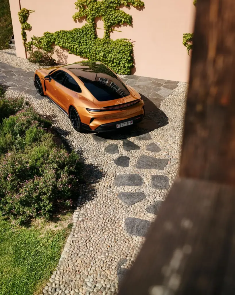 Porsche Taycan Turbo GT Sonderwunsch: así es el eléctrico de 1.108 CV convertido en pieza única de colección 12 Motor16 Porsche Taycan Turbo GT Sonderwunsch 8 Motor16