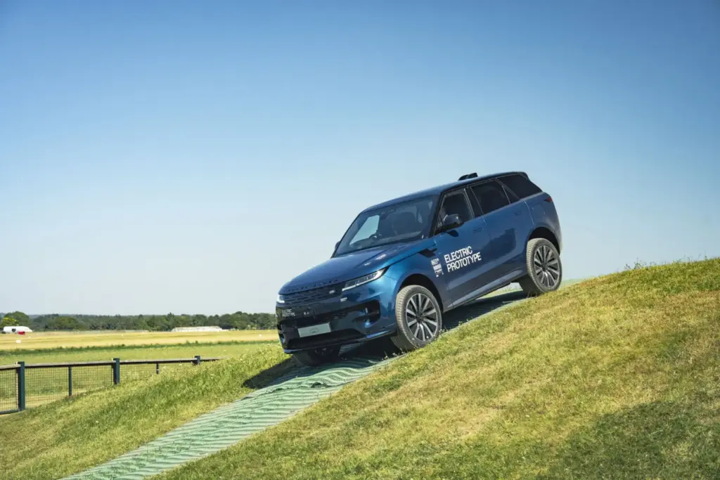 Range Rover confirma la llegada del Sport Electric, su segundo modelo eléctrico de batería 4 Motor16 RANGE ROVER SPORT ELECTRIC 1 Motor16