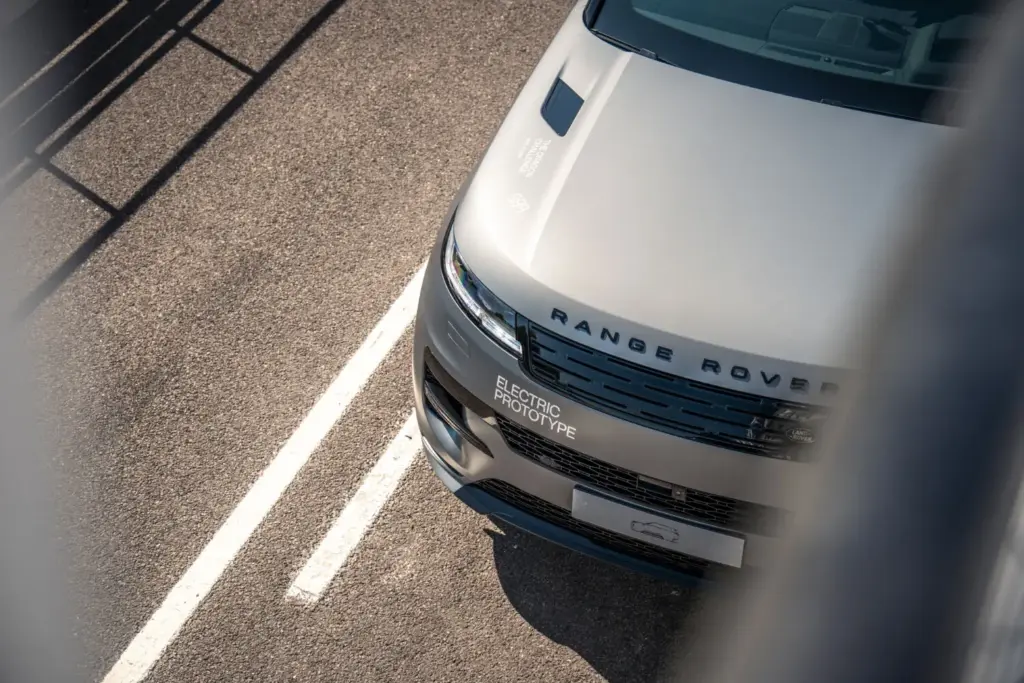 Range Rover confirma la llegada del Sport Electric, su segundo modelo eléctrico de batería 34 Motor16 RANGE ROVER SPORT ELECTRIC 31 Motor16