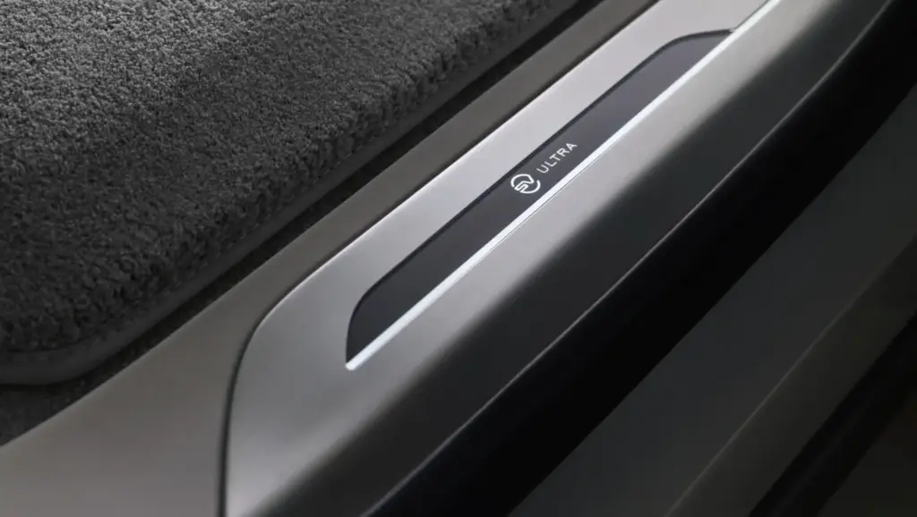 RANGE ROVER SV ULTRA PEBBLE BEACH 25 Motor16