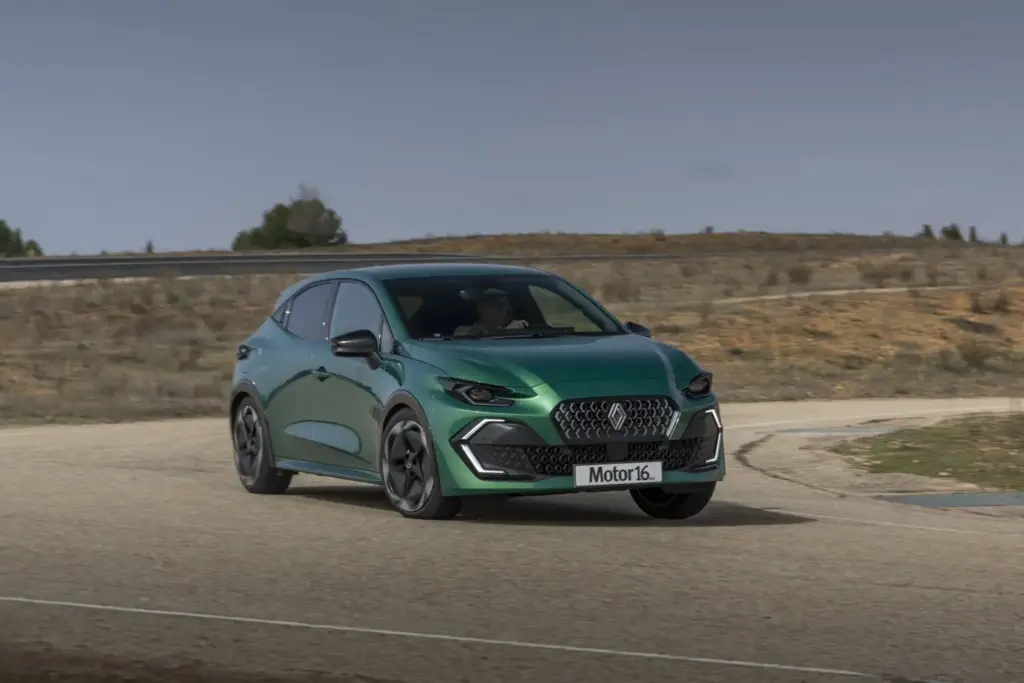 Comparativa Renault Clio Full Hybrid e-TECH Techno / Toyota Yaris Hybrid 130 Style 2 Motor16 Renault Clio Full Hybrid e Tech 2 Motor16