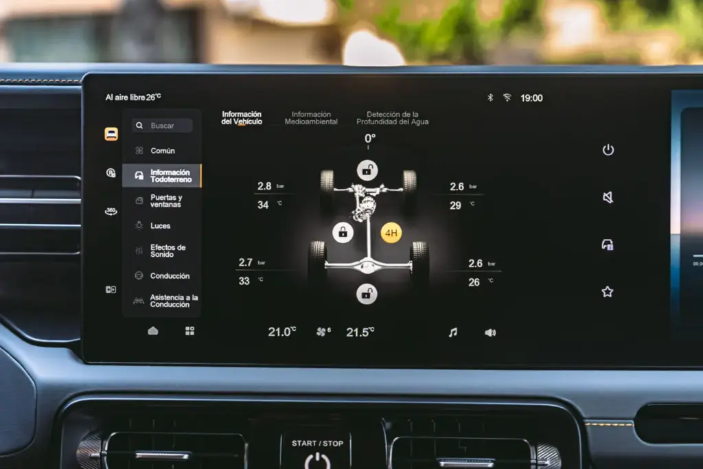 Santana presenta el Cajal, su nuevo todoterreno con tres bloqueos de diferencial y cinco pantallas en el cockpit 4 Motor16 SANTANA CAJAL 9 Motor16