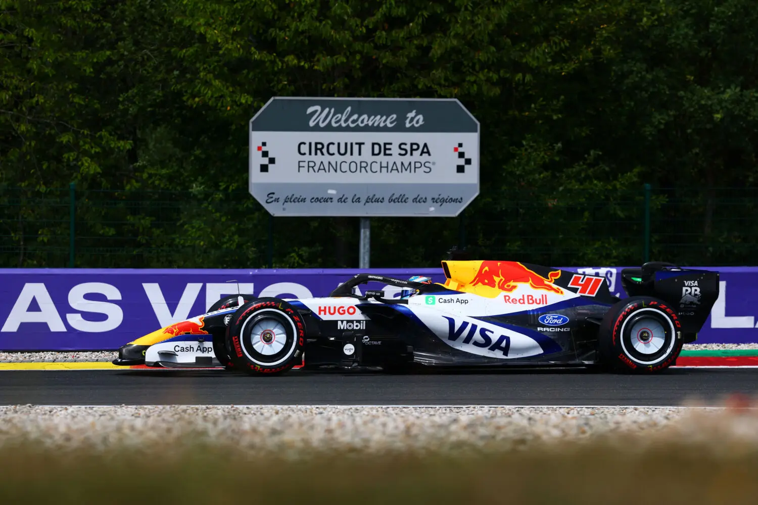 Red Bull rechaza una oferta de 3.000 millones de dólares por Racing Bulls