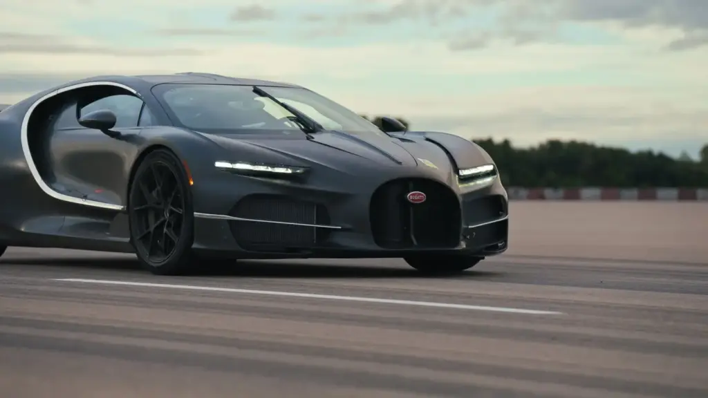 Bugatti Tourbillon, del simulador al mundo real. Así se crea un hiperdeportivo que alcanza los 445 km/h 5 Motor16 Simulador Bugatti Torubillon 1 Motor16